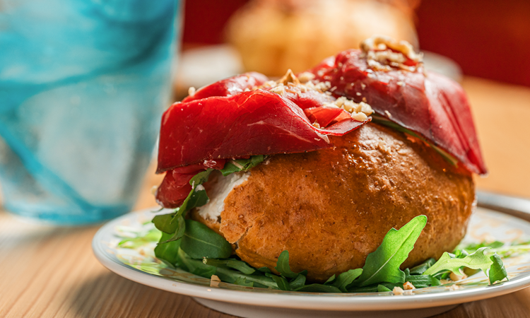 Il Romanozzo di In Fucina: il nuovo aperitivo romano tra tradizione e innovazione